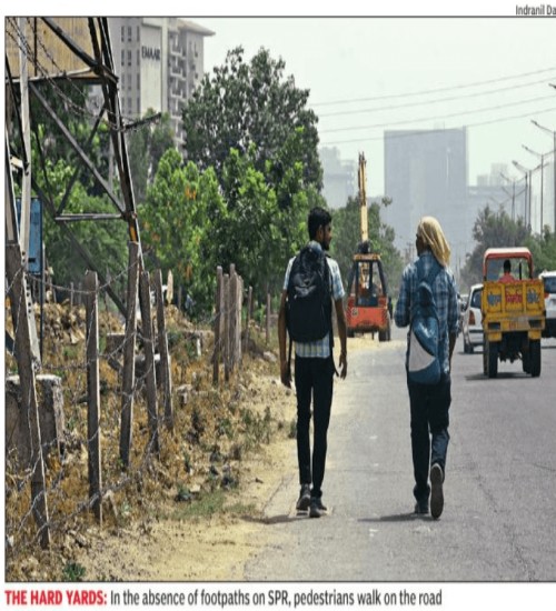 How Gurugram landed in car trap, missed 'walk to work' bus